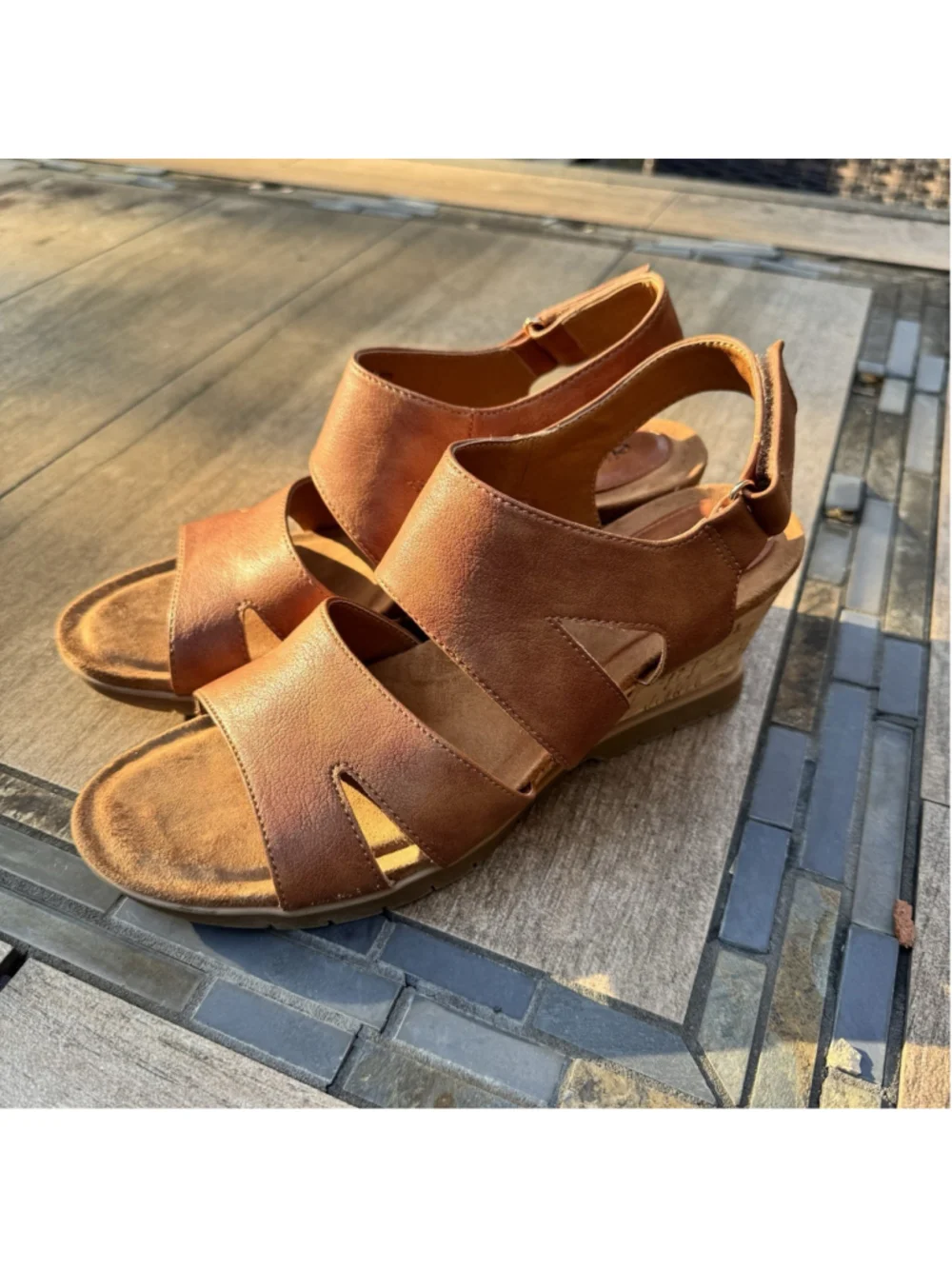 EuroSoft by Sofft Sadra Women's Tan Brown Strappy Wedge Sandals 10 Comfort Shoes